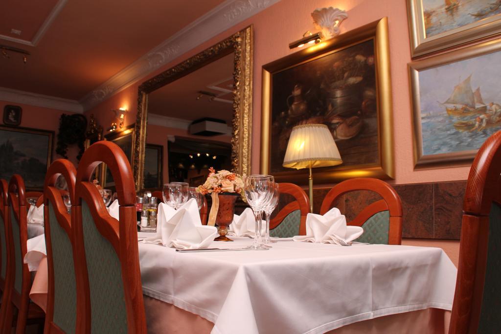 Hotel Vila Tina Zagreb Ngoại thất bức ảnh