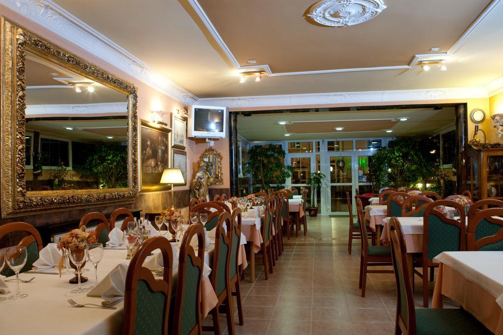 Hotel Vila Tina Zagreb Ngoại thất bức ảnh