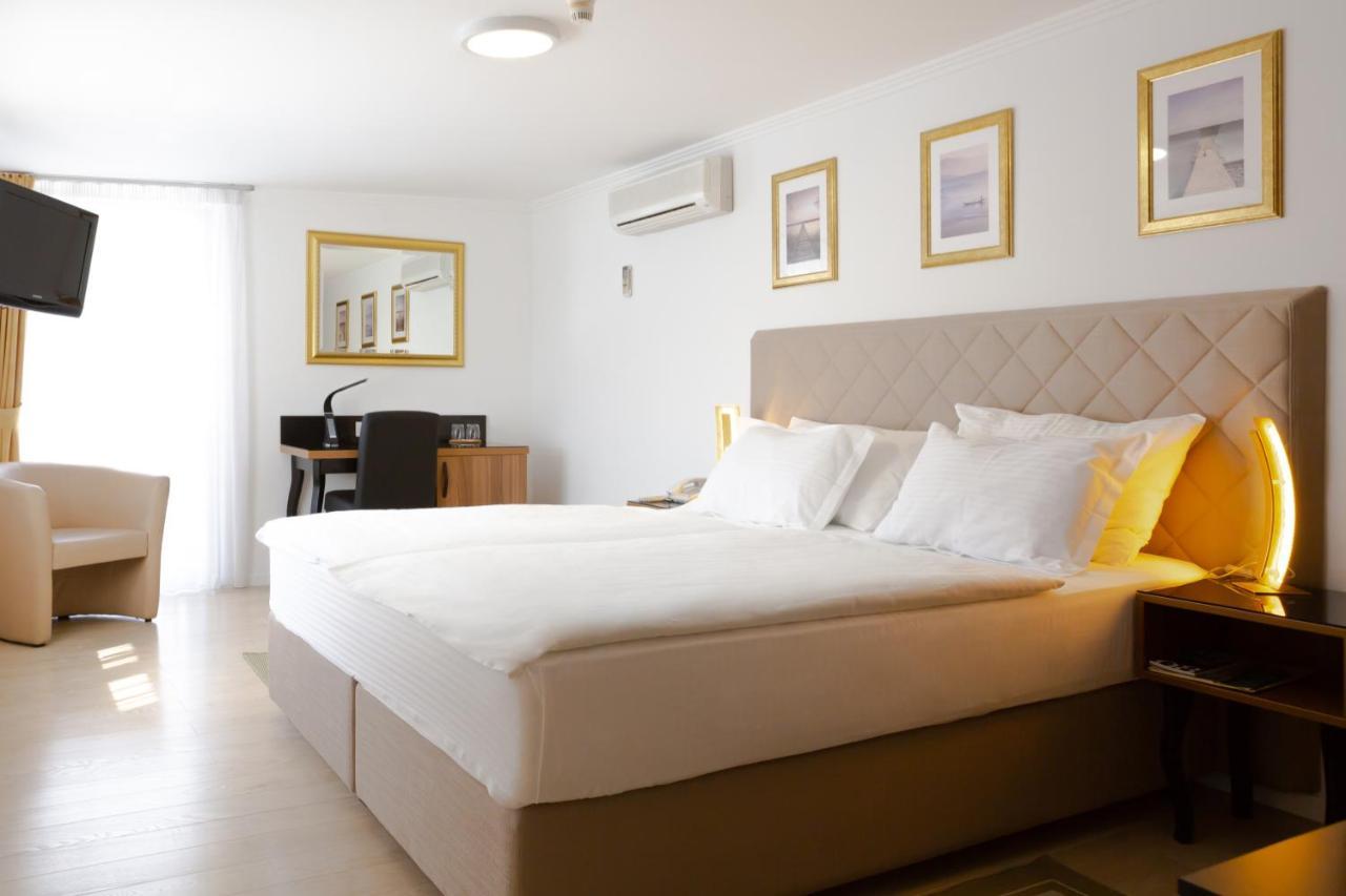 Hotel Vila Tina Zagreb Ngoại thất bức ảnh
