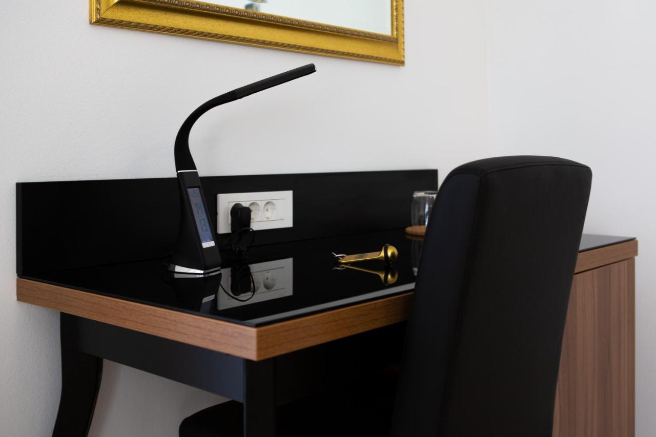Hotel Vila Tina Zagreb Ngoại thất bức ảnh