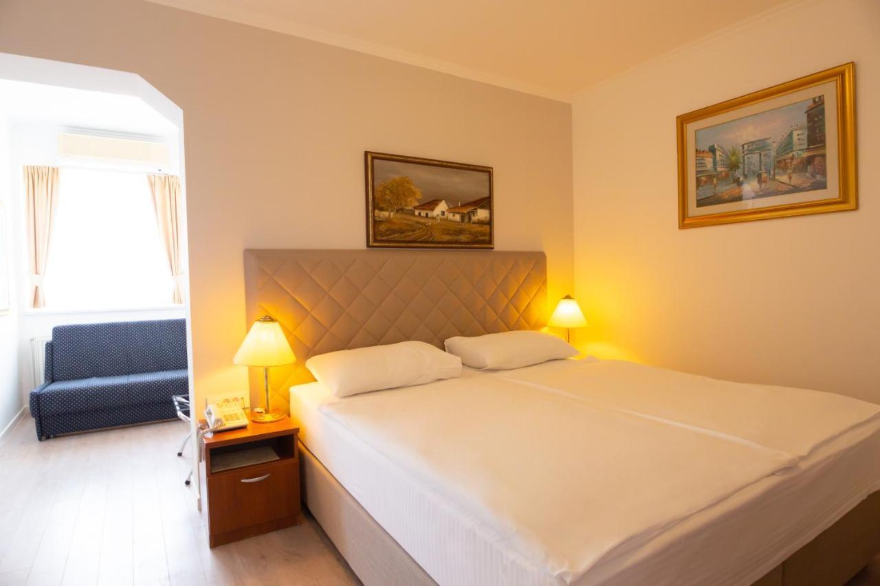 Hotel Vila Tina Zagreb Ngoại thất bức ảnh